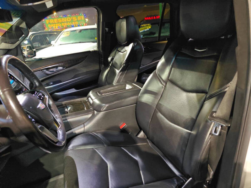 2019 Cadillac Escalade Platinum