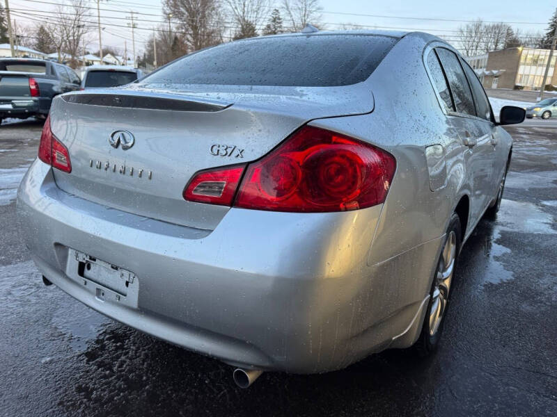 2009 Infiniti G37 Sedan x