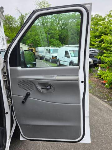 2005 Ford E-Series E-350 SD