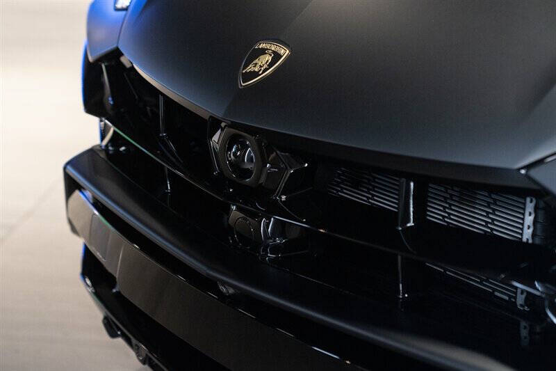 2026 Lamborghini Urus SE