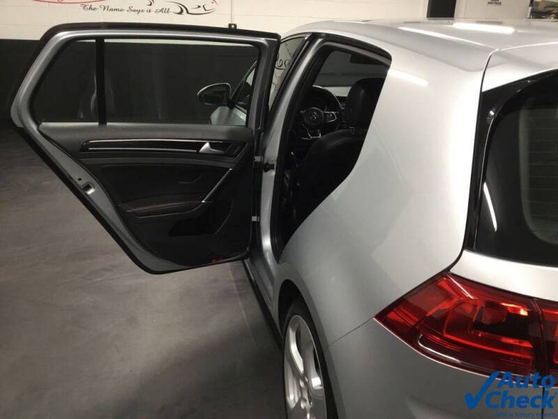 2017 Volkswagen Golf GTI SE