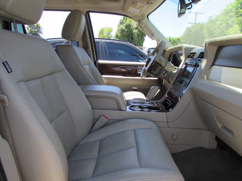 2012 Lincoln Navigator