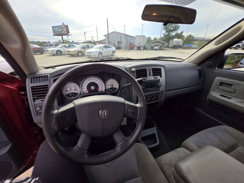 2006 Dodge Dakota null photo 12