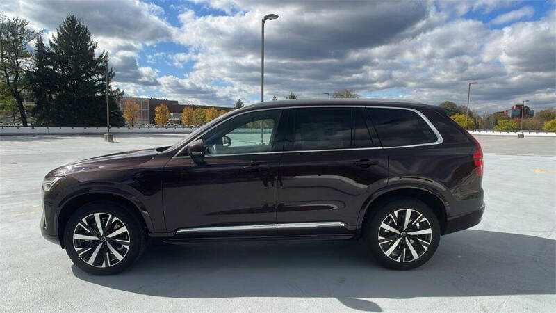 2026 Volvo XC90 B5 Core