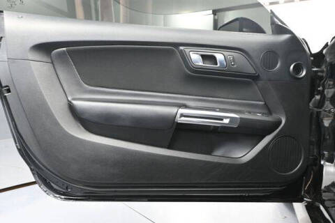 2022 Ford Mustang EcoBoost