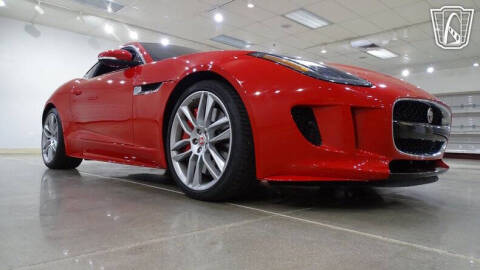 2016 Jaguar F-TYPE R