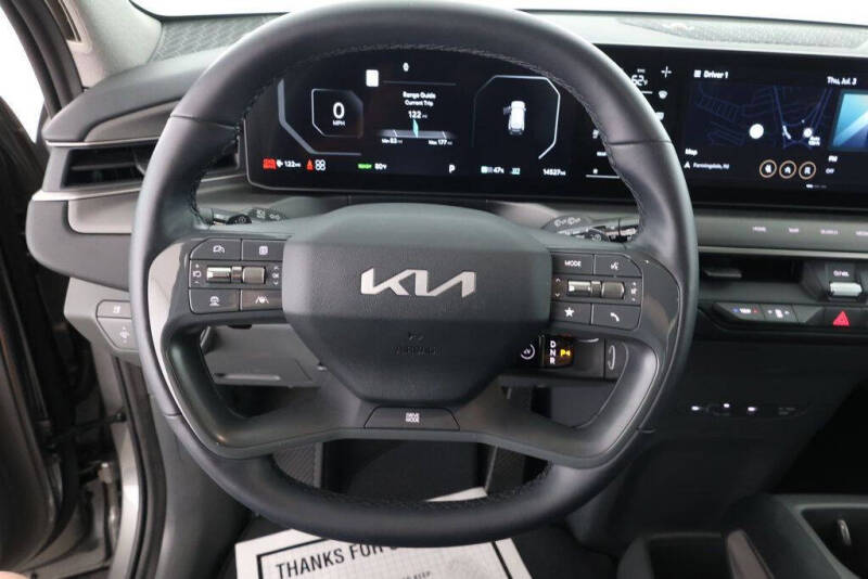 2024 Kia EV9 Light Long Range