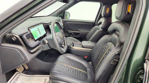 2024 Rivian R1T Adventure