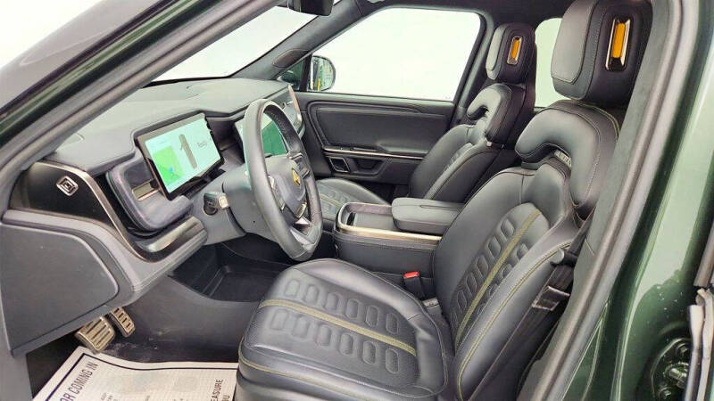 2024 Rivian R1T Adventure