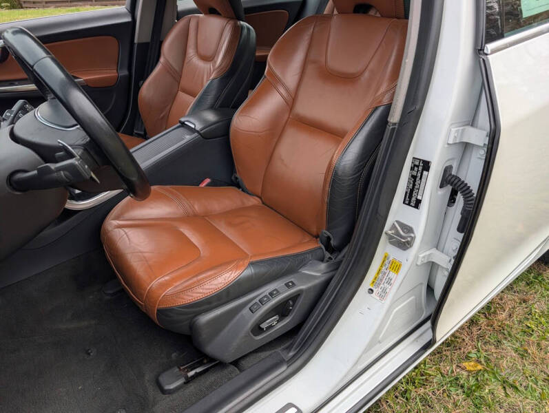 2015 Volvo S60 T6 Drive-E Platinum