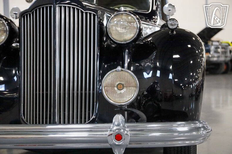 1938 Packard Super Eight