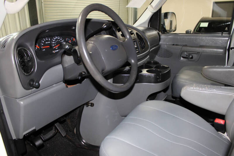 2008 Ford E-Series E-350 SD