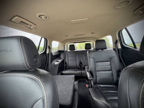 2019 GMC Acadia Denali
