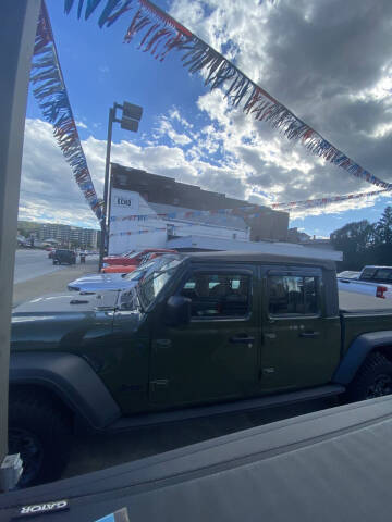 2023 Jeep Gladiator Sport