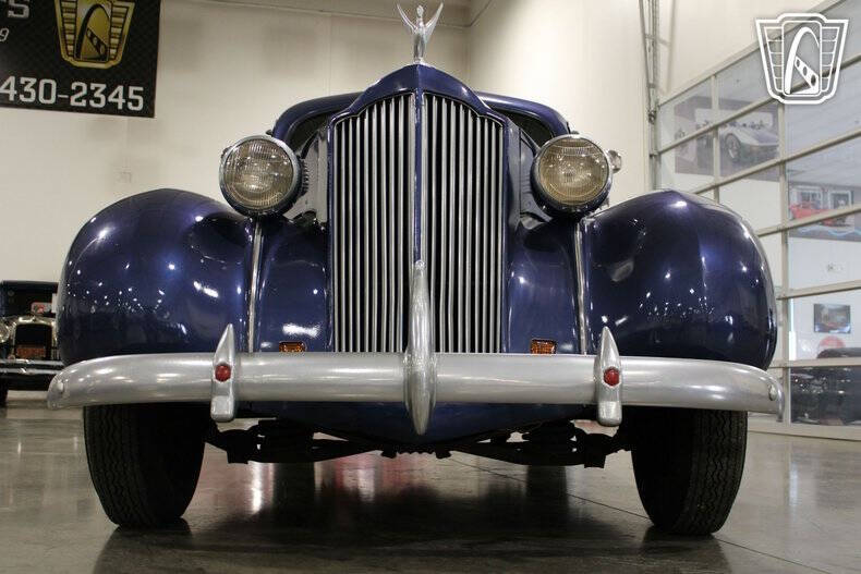 1939 Packard Six