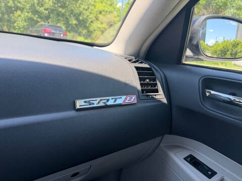 2006 Chrysler 300 SRT-8