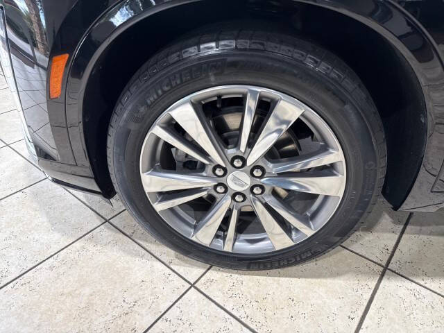 2022 Cadillac XT6 Premium Luxury