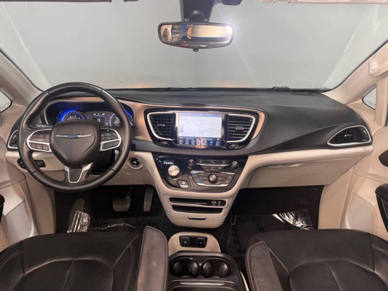 2018 Chrysler Pacifica Touring L