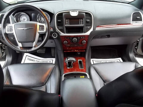 2012 Chrysler 300 Limited