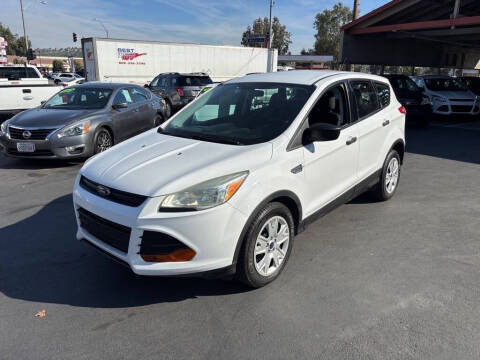 2015 Ford Escape S