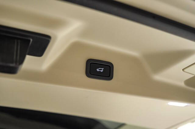 2020 Land Rover Range Rover P525 HSE