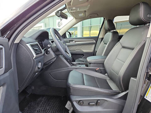 2023 Volkswagen Atlas V6 SE