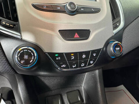 2018 Chevrolet Cruze LS Auto