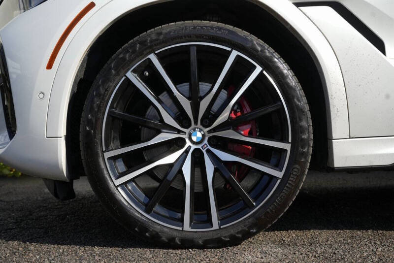 2022 BMW X6 xDrive40i