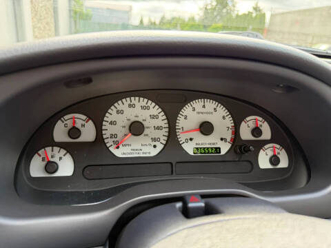 2001 Ford Mustang SVT Cobra