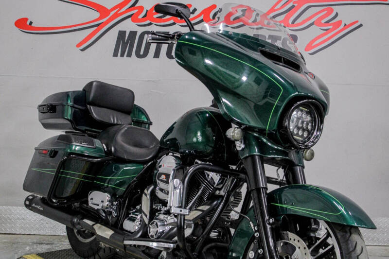 2015 Harley-Davidson Street Glide Special