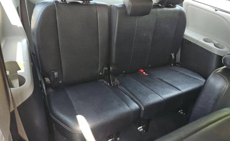 2015 Toyota Sienna
