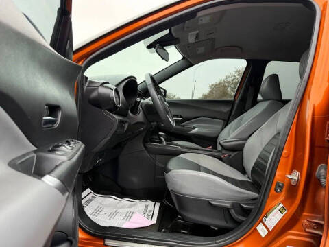 2021 Nissan Kicks SR