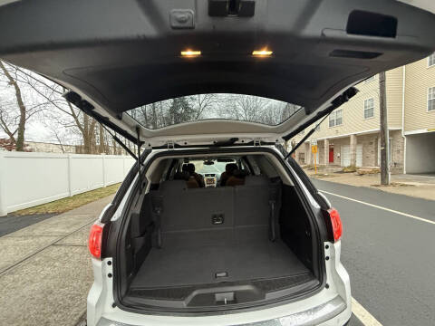 2016 GMC Acadia SLE-2