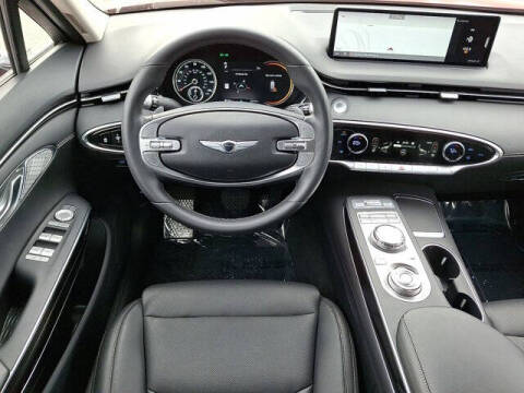 2025 Genesis GV70 2.5T Standard