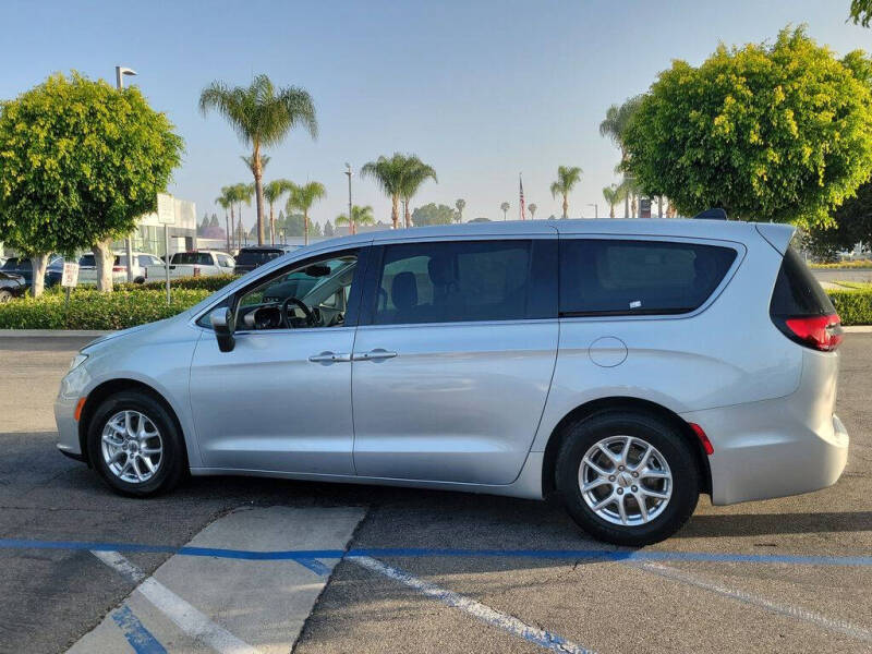 2023 Chrysler Pacifica Touring L