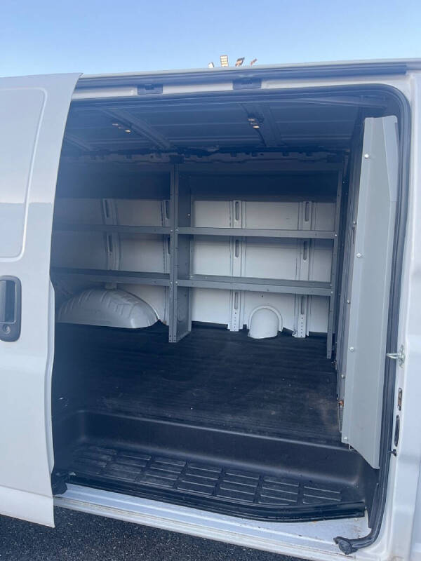 2021 Chevrolet Express 2500