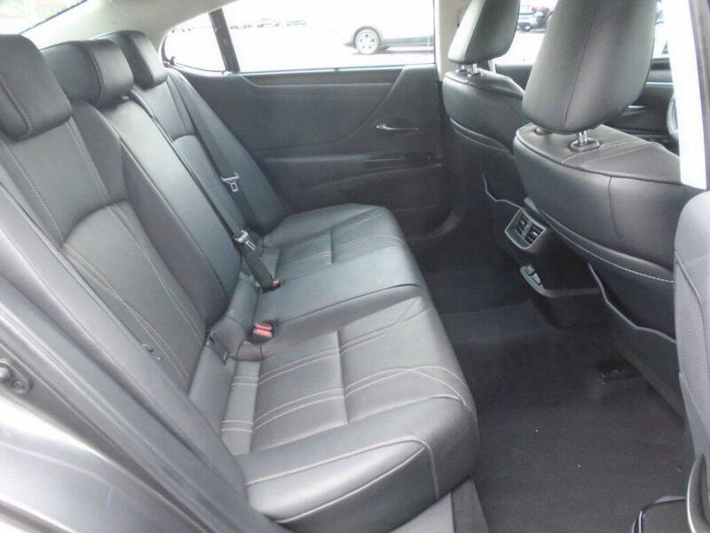 2023 Lexus ES 350 Ultra Luxury