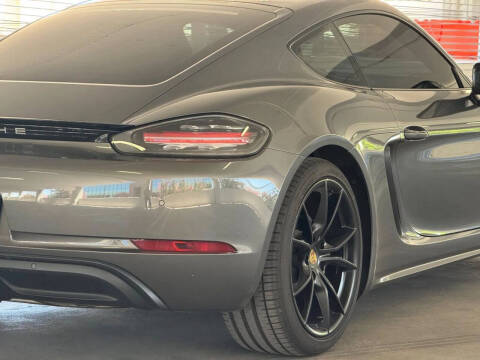 2019 Porsche 718 Cayman