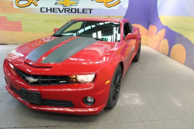 Used 2010 Chevrolet Camaro 2SS with VIN 2G1FK1EJ5A9109629 for sale in Grand Ledge, MI