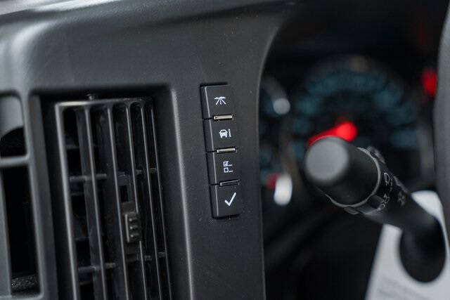 2025 Chevrolet Express 3500