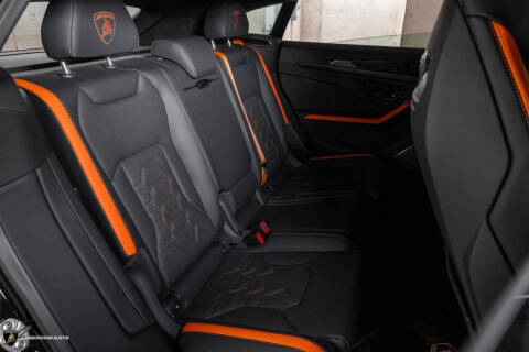 2025 Lamborghini Urus SE