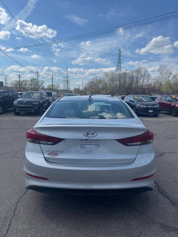 2018 Hyundai Elantra