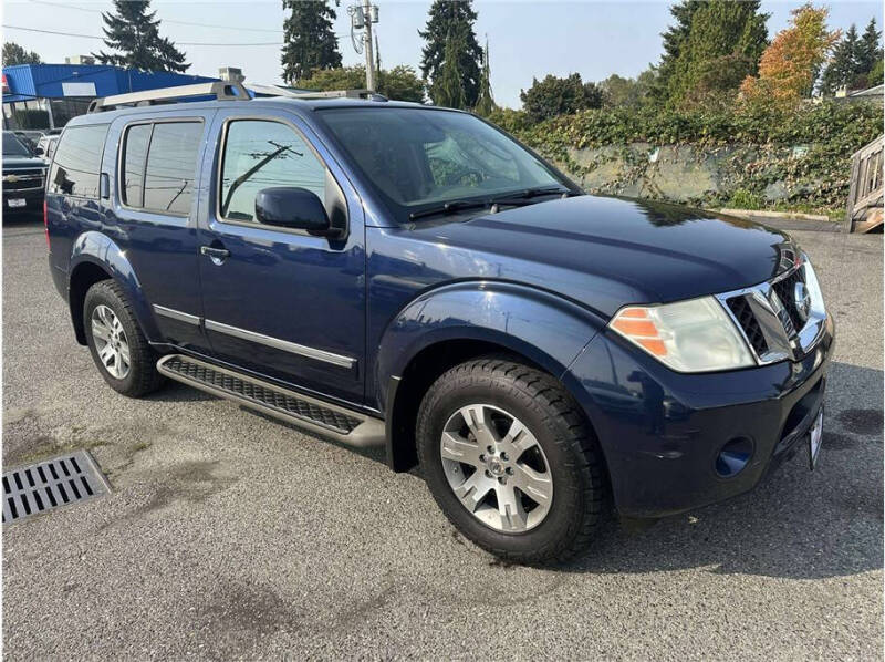 2011 Nissan Pathfinder Silver Edition