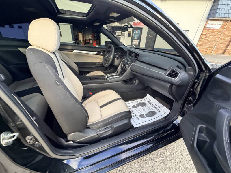 2017 Honda Civic LX-P