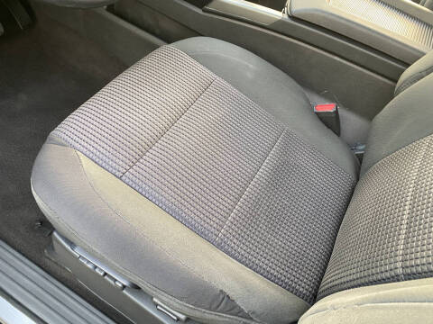 2015 Nissan Titan SV