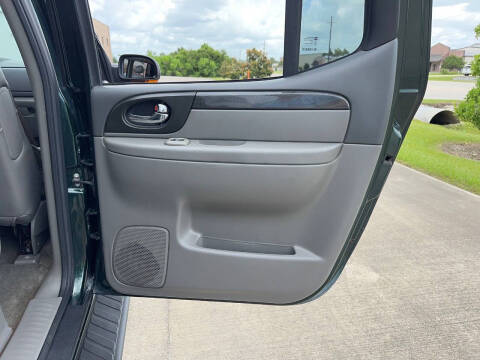 2004 GMC Envoy XUV SLT