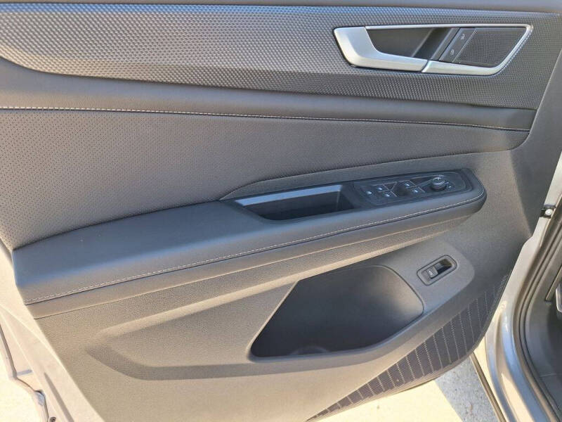 2026 Volkswagen Atlas Cross Sport SEL R-Line Black 4Motion