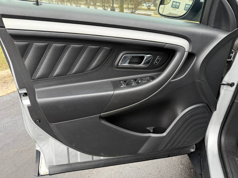 2014 Ford Taurus SEL