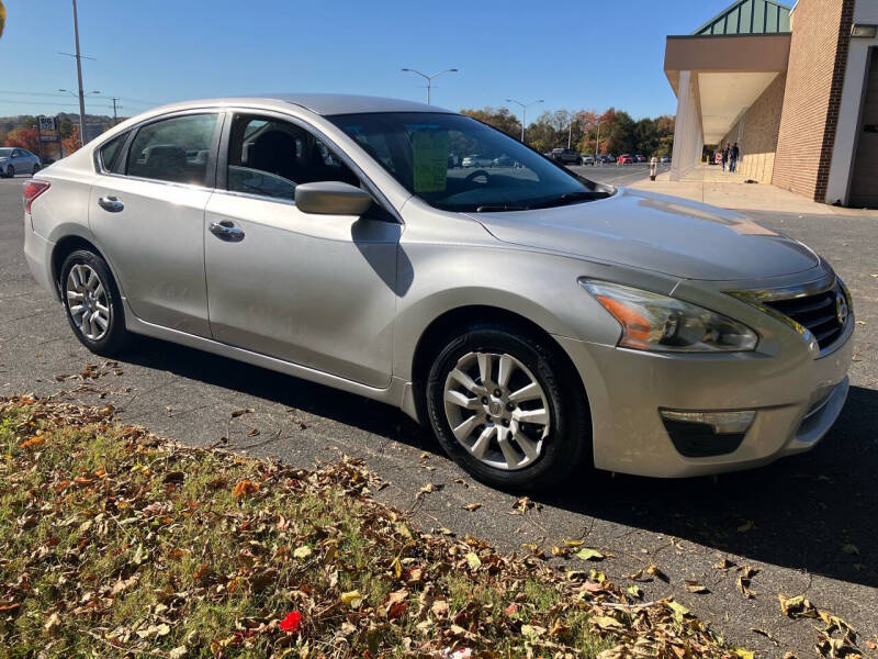 2013 Nissan Altima Sedan S photo 5