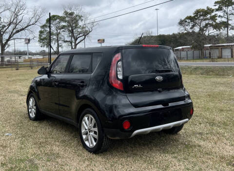 2019 Kia Soul +